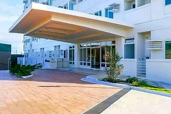 Staycation By Tess Hotel Manila